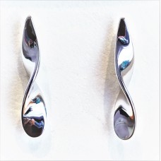 On Trend Classy Rhodium Plated Earrings
